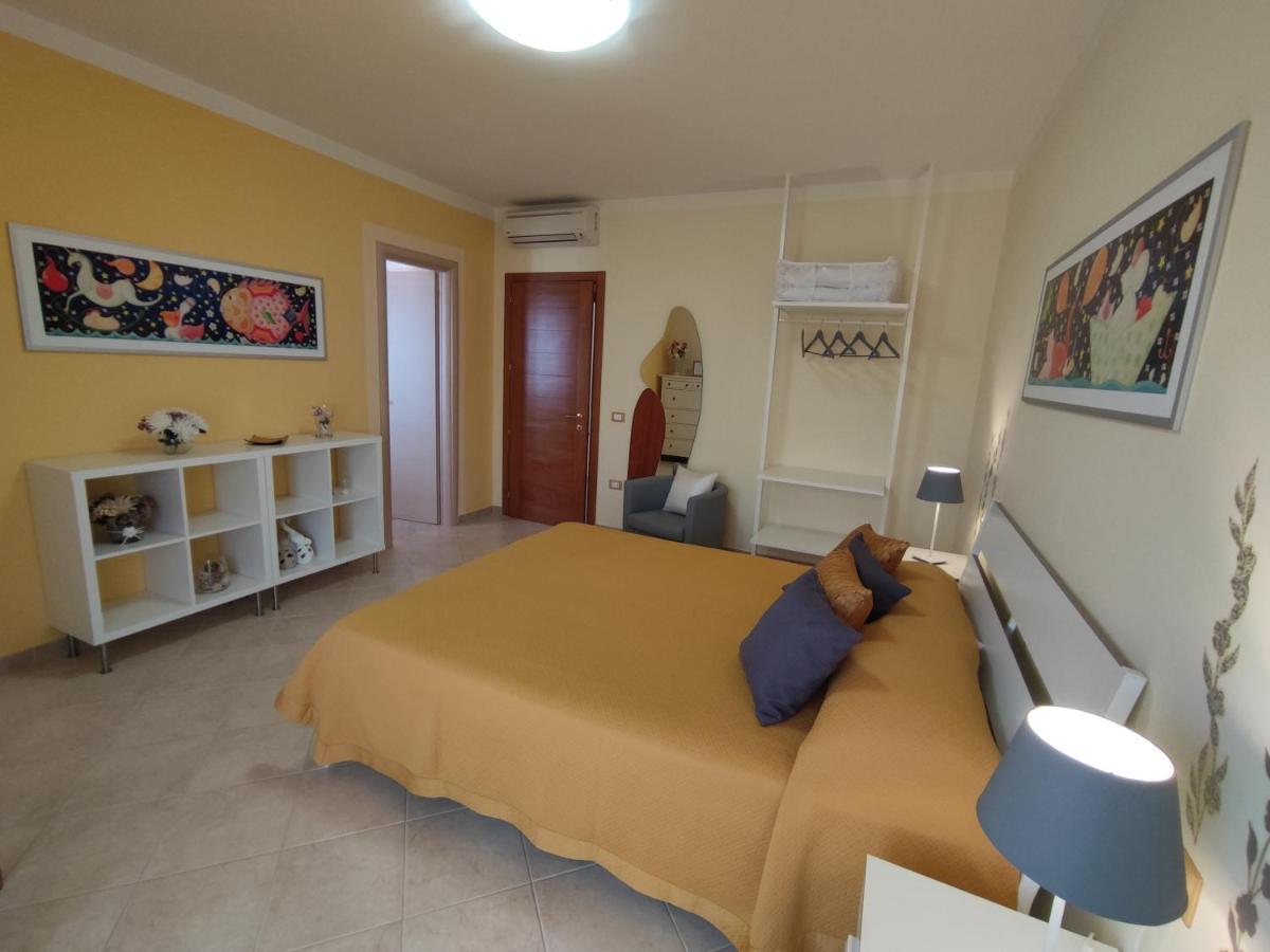 Camera Matrimoniale con Letto Supplementare